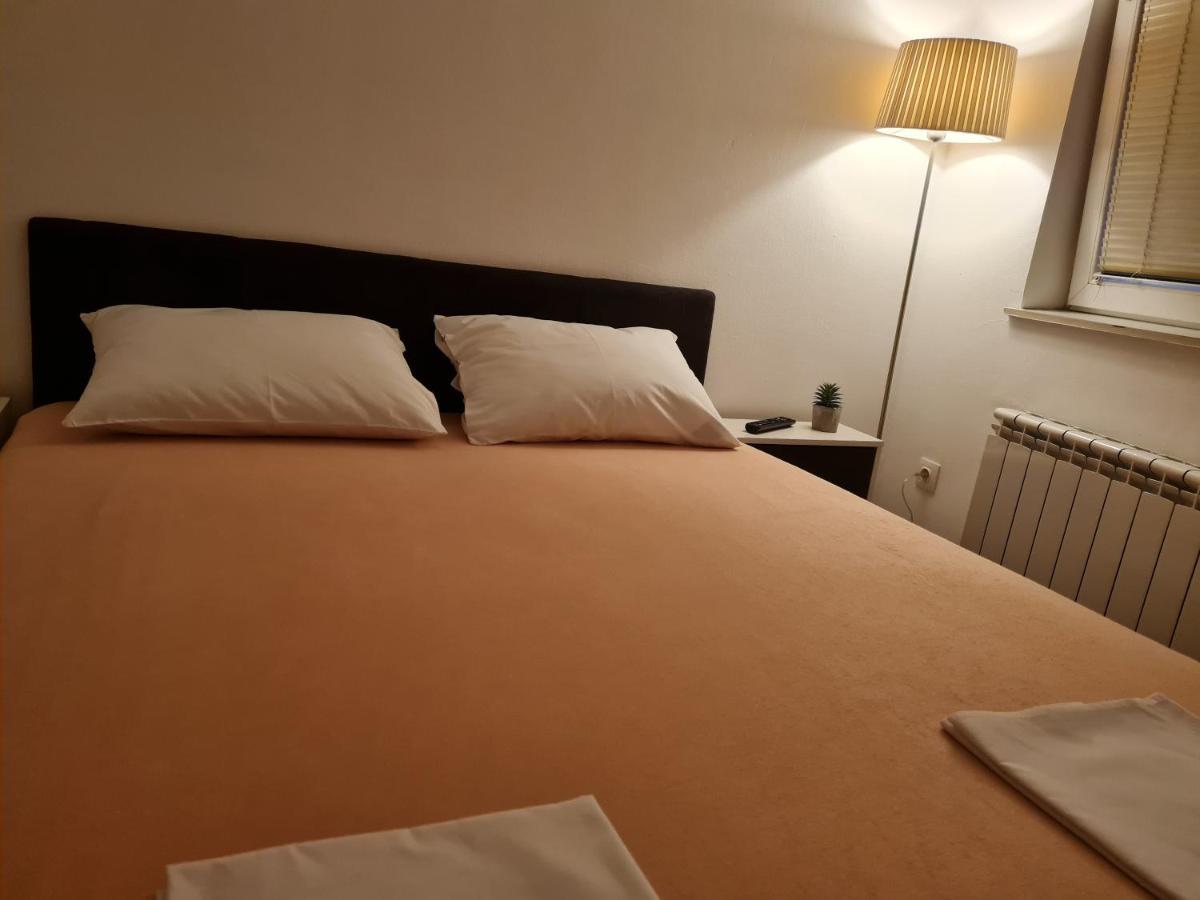 Apartman Veselinovic Free Parking Вранє Екстер'єр фото